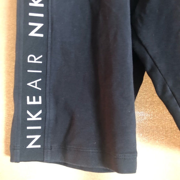 Nike Air Athletic Workout Shorts - Picture 2 of 10